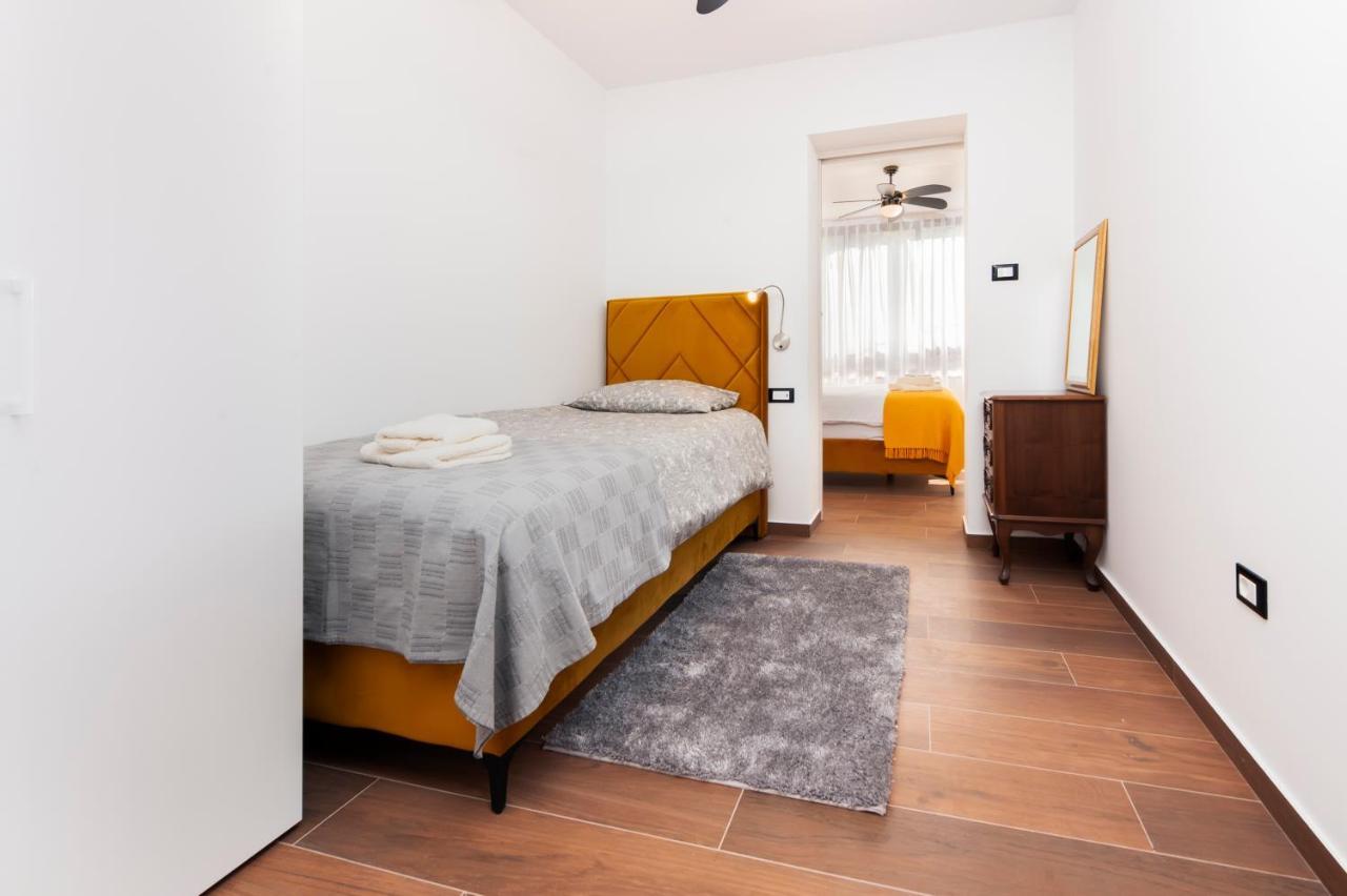 Apartments Sanja-New Renovated Rovinj Exteriör bild