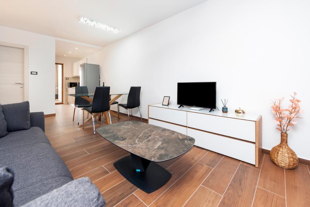 Apartments Sanja-New Renovated Rovinj Exteriör bild
